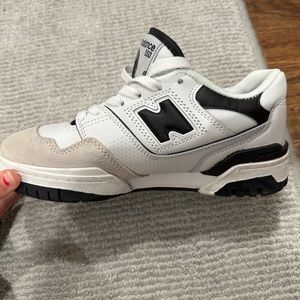 New Balance 550 Sea Salt Black Mens size 6 Women’s size 7.5